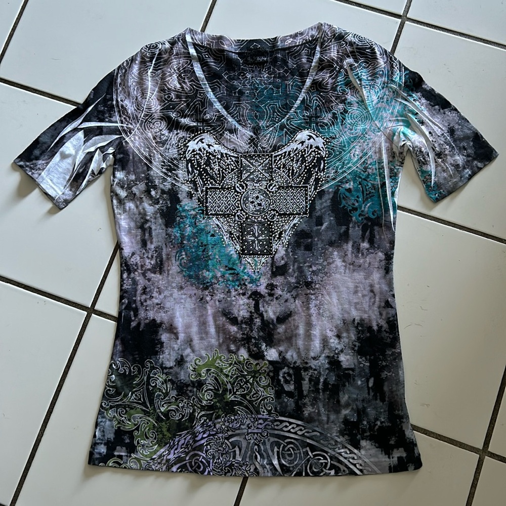 Buckle shirt